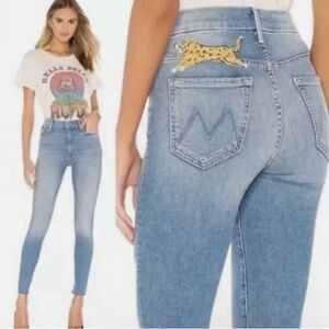 MOTHER High Waisted Rise Looker Shoot to Thrill Ankle Fray Leopard Jeans Skinny